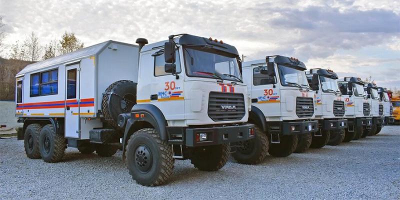 Вахтовые автобусы "Берлога" разработанные специально для подразделений МЧС России